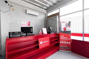 RedDoorz @ Raya Janti Yogyakarta