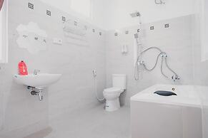 RedDoorz Syariah near Arafah Hospital Jambi