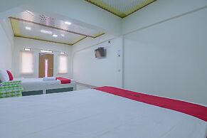 RedDoorz Resort Syariah @ Batu Apung Purwakarta
