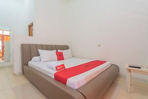 RedDoorz Resort Syariah @ Batu Apung Purwakarta