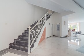 RedDoorz Syariah @ Villa Grand Mutiara Tasikmalaya