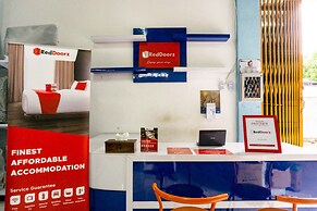 RedDoorz near Benteng Van Den Bosch