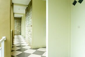 RedDoorz near Benteng Van Den Bosch