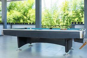 RedDoorz Premium @ Sea Residence Manado