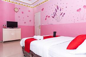 RedDoorz Premium @ Sea Residence Manado