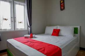 RedDoorz Syariah near Komplek Candi Arjuna Dieng