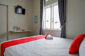 RedDoorz Syariah near Komplek Candi Arjuna Dieng