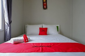 RedDoorz Syariah near Komplek Candi Arjuna Dieng