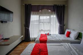 RedDoorz Syariah near Komplek Candi Arjuna Dieng