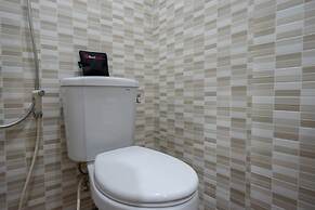 RedDoorz Hostel near Kota Lama Semarang