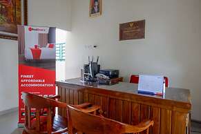 RedDoorz near Stadion 45 Karanganyar