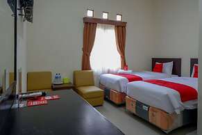 RedDoorz near Stadion 45 Karanganyar