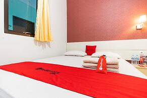 RedDoorz Plus @ Jalan Pumorow Manado