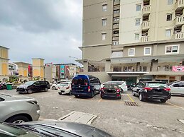 RedDoorz Apartment @ Gateway Cicadas