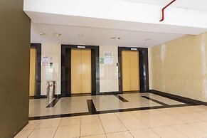 RedDoorz Apartment @ Gateway Cicadas