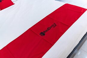 RedDoorz Syariah near Jalan A Yani KM 8 Citraland