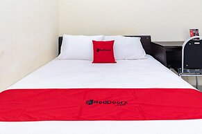 RedDoorz Syariah near Jalan A Yani KM 8 Citraland