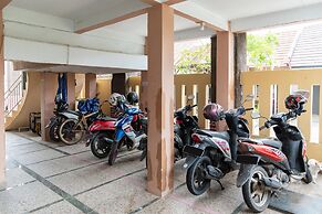 RedDoorz Syariah near Jalan A Yani KM 8 Citraland