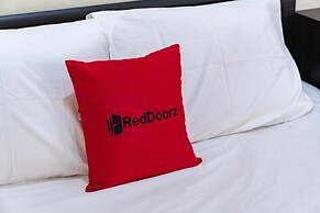 RedDoorz Syariah near Jalan A Yani KM 8 Citraland