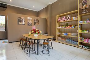 RedDoorz Hostel near Malang Train Station 3