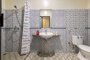 RedDoorz Plus near Ronggowarsito Museum Semarang