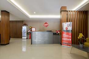 RedDoorz Plus near Ronggowarsito Museum Semarang