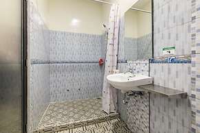 RedDoorz Plus near Ronggowarsito Museum Semarang