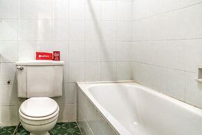 RedDoorz near Plaza Senayan