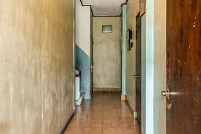 RedDoorz near Plaza Senayan