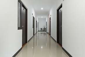 RedDoorz Plus near Trans Studio Cibubur 2