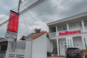 RedDoorz Syariah near RSUD Kota Bogor