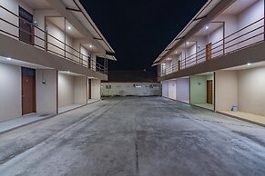 RedDoorz Plus @ Bukit Cinta Street