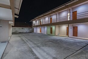 RedDoorz Plus @ Bukit Cinta Street