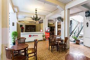 RedDoorz @ Urip Sumoharjo Solo