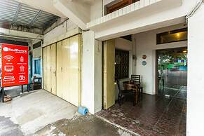 RedDoorz @ Urip Sumoharjo Solo