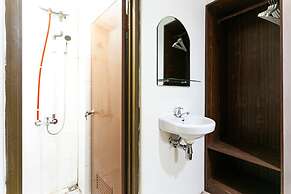 RedDoorz @ Urip Sumoharjo Solo