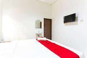 RedDoorz @ Urip Sumoharjo Solo