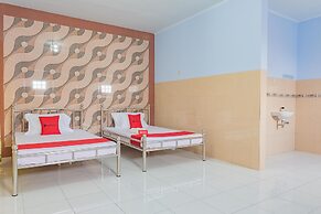 RedDoorz Syariah @ Tambak Mekar Street Subang