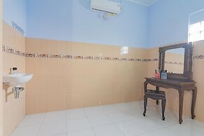 RedDoorz Syariah @ Tambak Mekar Street Subang