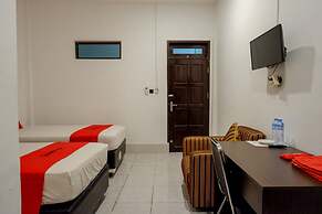 RedDoorz Syariah @ Hotel Wisma Indonesia Kendari