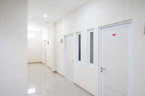 RedDoorz near Pacific Mall Tegal 2