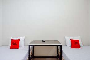 RedDoorz near Pacific Mall Tegal 2