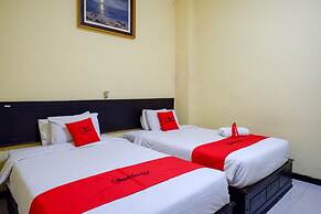 RedDoorz near Citraland Waterpark Kendari