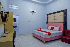 RedDoorz Plus Syariah near Stasiun Pekalongan 2