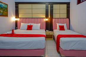 RedDoorz Plus Syariah near Stasiun Pekalongan 2