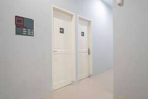 RedDoorz @ Helvetia Medan 2