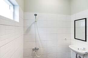 RedDoorz Plus near RS USU Medan 2