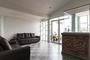 RedDoorz Plus near RS USU Medan 2