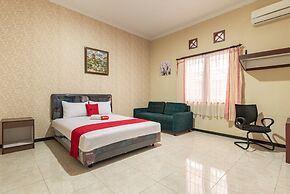 RedDoorz Syariah near Gajayana Stadium Malang
