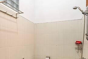 RedDoorz Syariah near Gajayana Stadium Malang